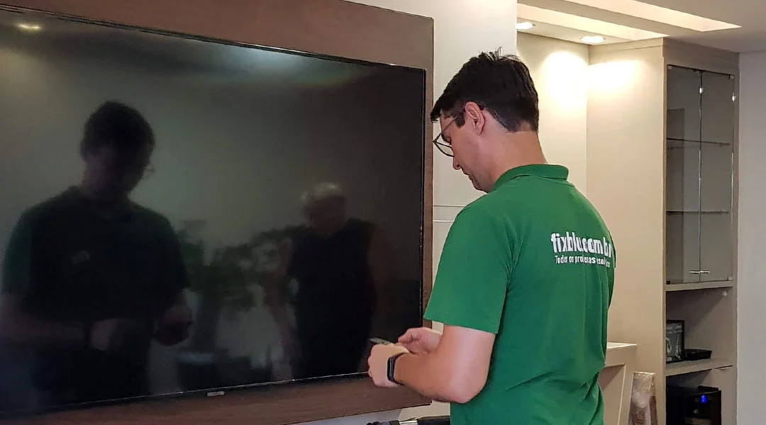 Instalação de TV em Painel e Parede em Blumenau