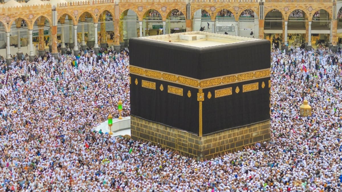 Umrah Disember Cuti Sekolah: Mekah → Madinah Bersama Tripfez