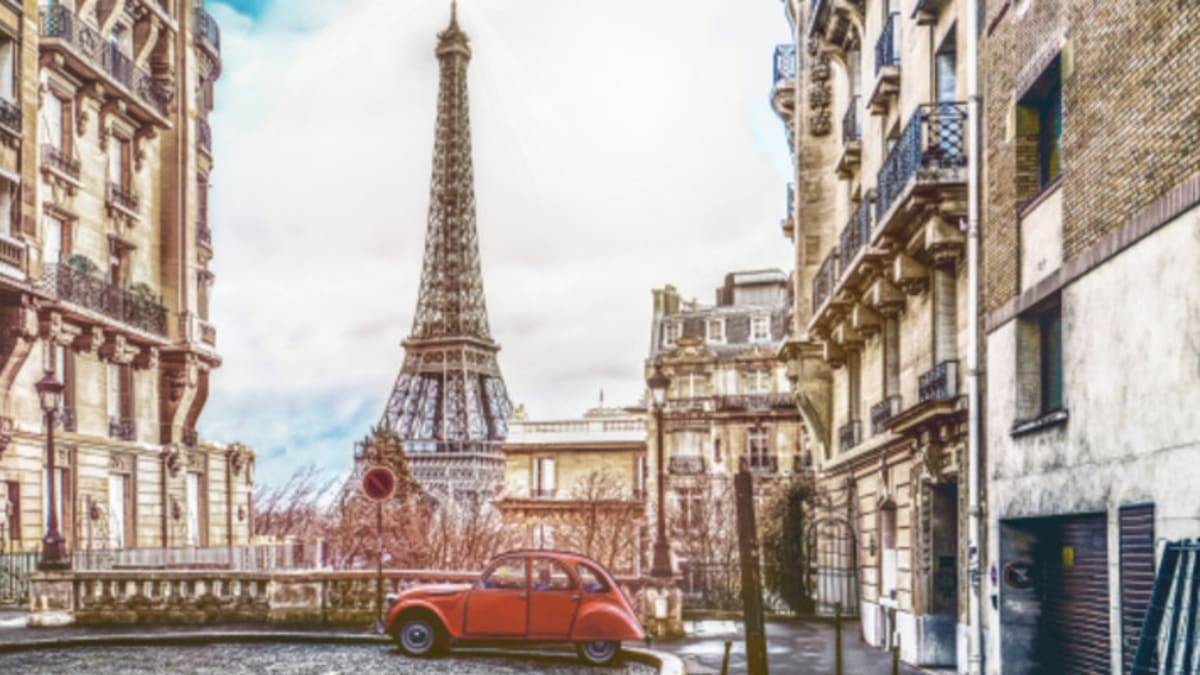 trip paris murah