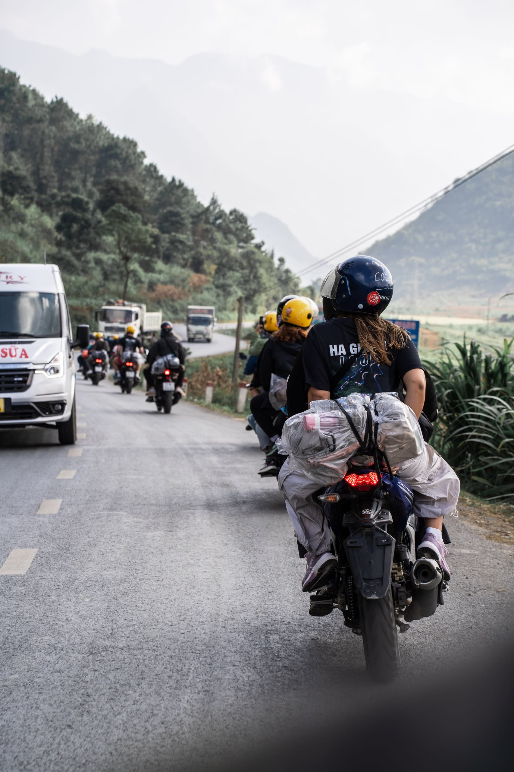 Ha Giang Motobike – Cheers Tour