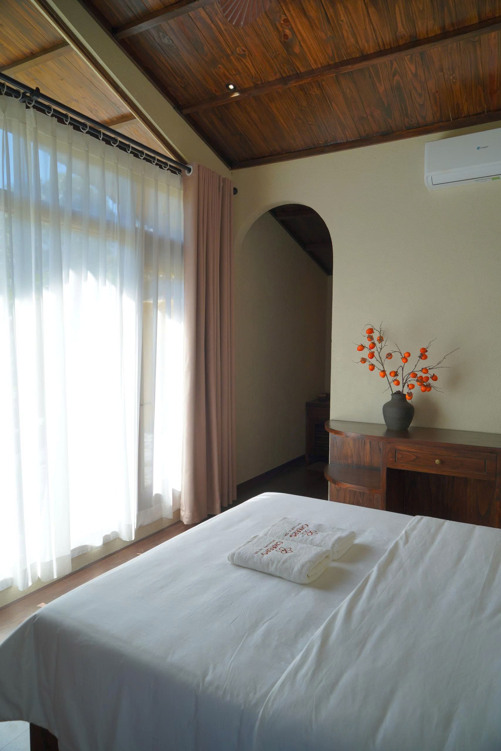 56efee5117e19bbfc2f0