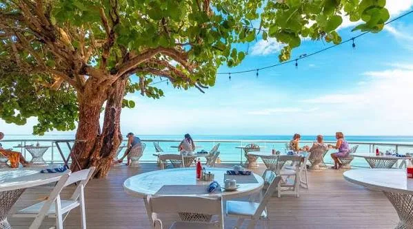 Travellers Beach Resort