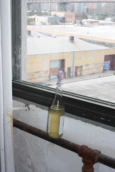 half-wet mouthpiece silicone wine bottle stopper