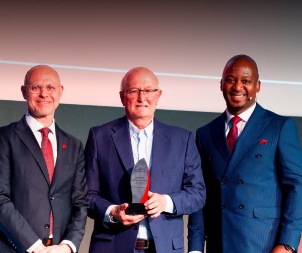 AWARDING A LIFETIME OF ACHIEVEMENT