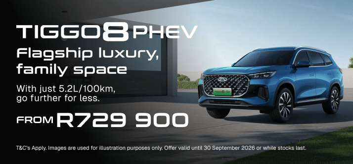 FLAGSHIP LUXURY MEETS HYBRID EFFICIENCY
