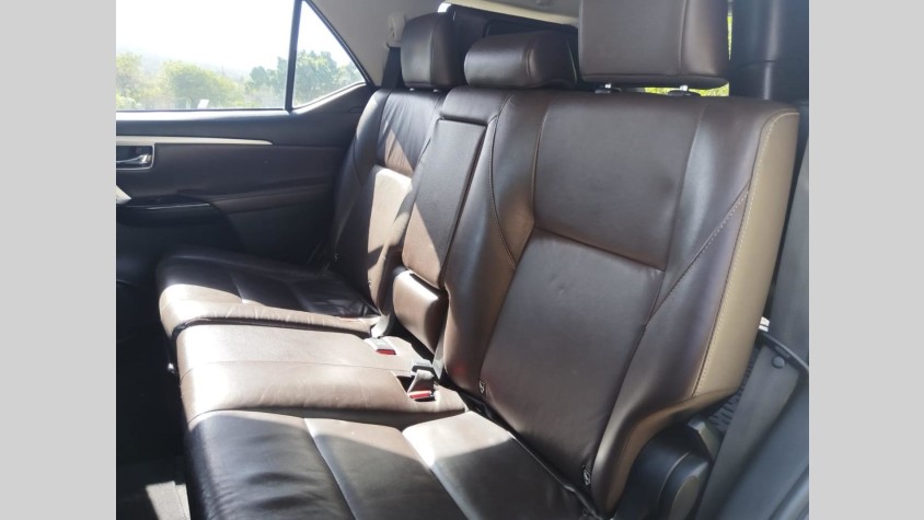 2017 TOYOTA FORTUNER 2.4GD-6