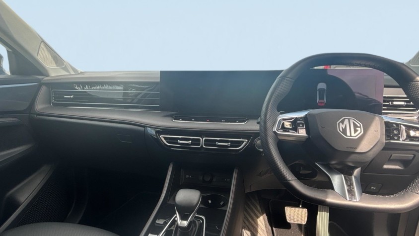 2025 MG HS 2.0T LUX