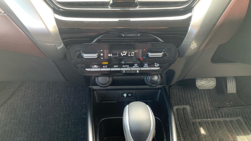 2025 TOYOTA STARLET CROSS 1.5 XR