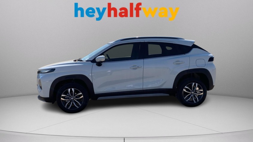 2025 TOYOTA STARLET CROSS 1.5 XR