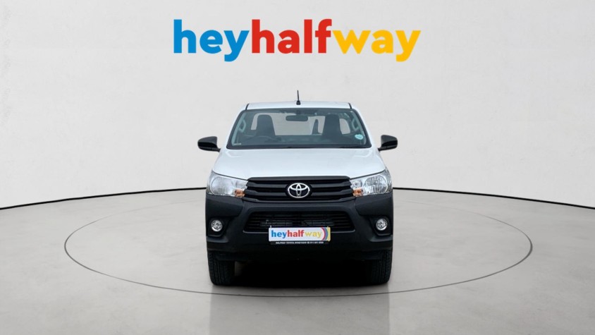 2024 TOYOTA HILUX 2.4 GD-6 SR 4X4