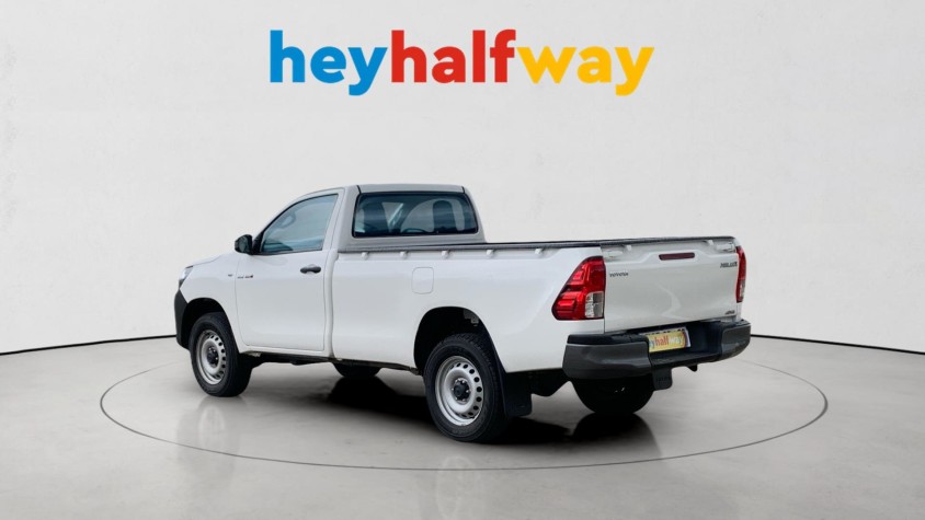 2024 TOYOTA HILUX 2.4 GD-6 SR 4X4