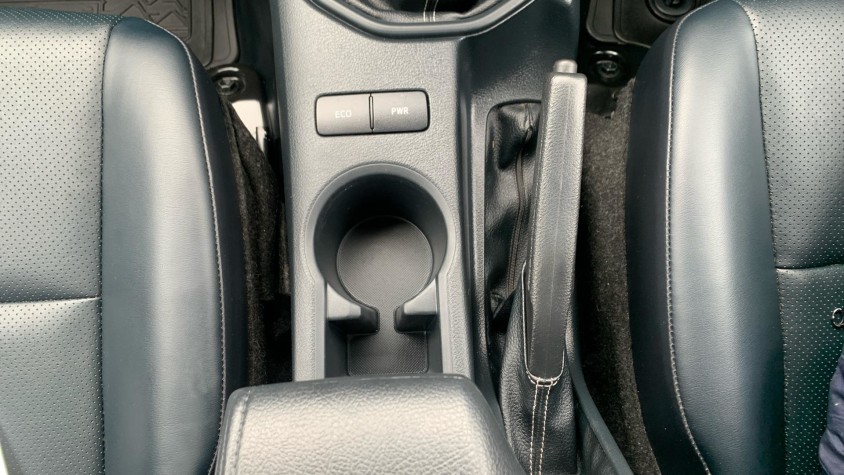 2024 TOYOTA HILUX 2.4 GD-6 SR 4X4