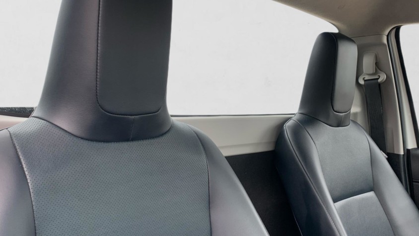 2024 TOYOTA HILUX 2.4 GD-6 SR 4X4