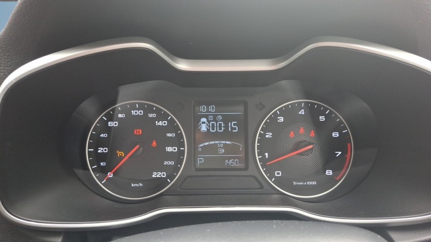 2025 MG ZS 1.5 DELUX