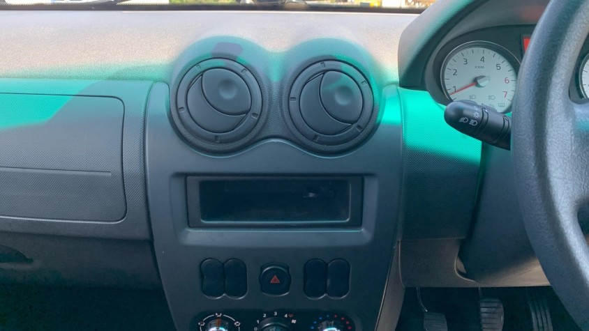 2022 NISSAN NP200 1.6