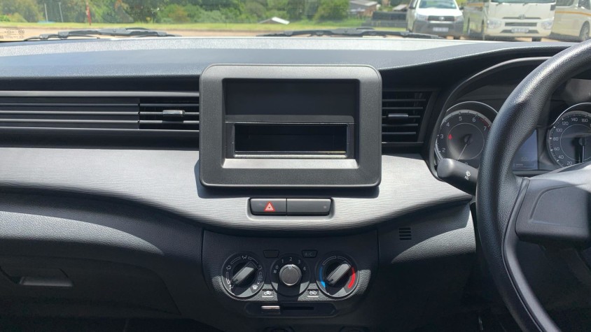 2025 SUZUKI ERTIGA 1.5 GA