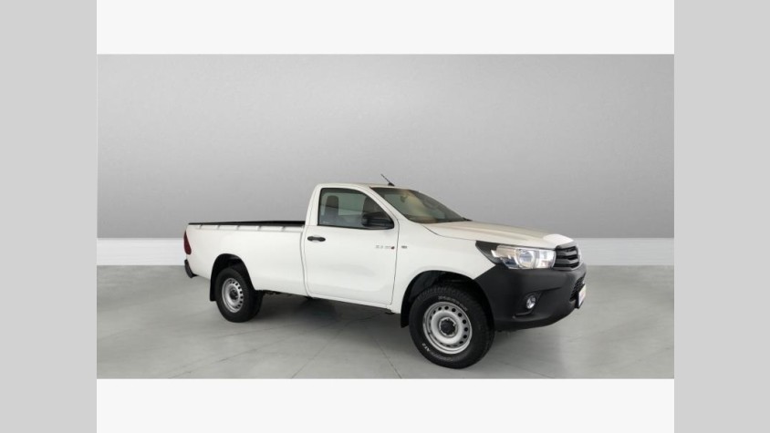 2023 TOYOTA HILUX 2.4 GD-6 SR 4X4