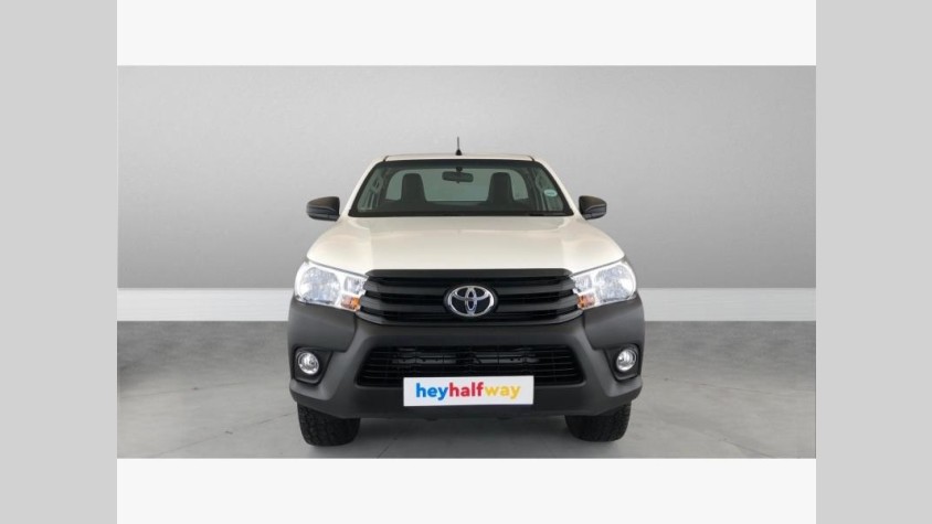 2023 TOYOTA HILUX 2.4 GD-6 SR 4X4