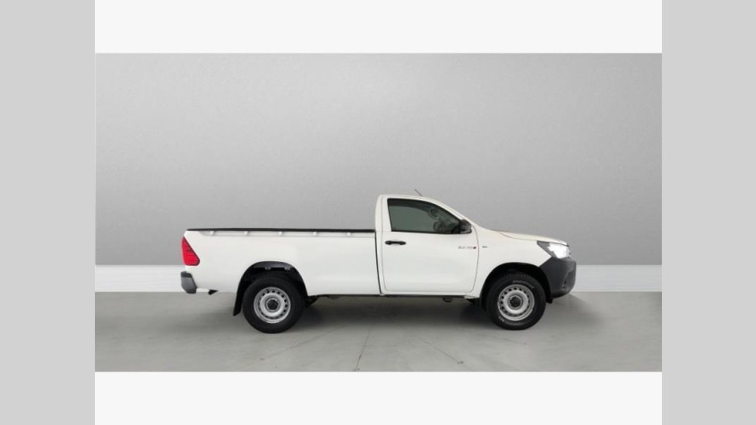 2023 TOYOTA HILUX 2.4 GD-6 SR 4X4