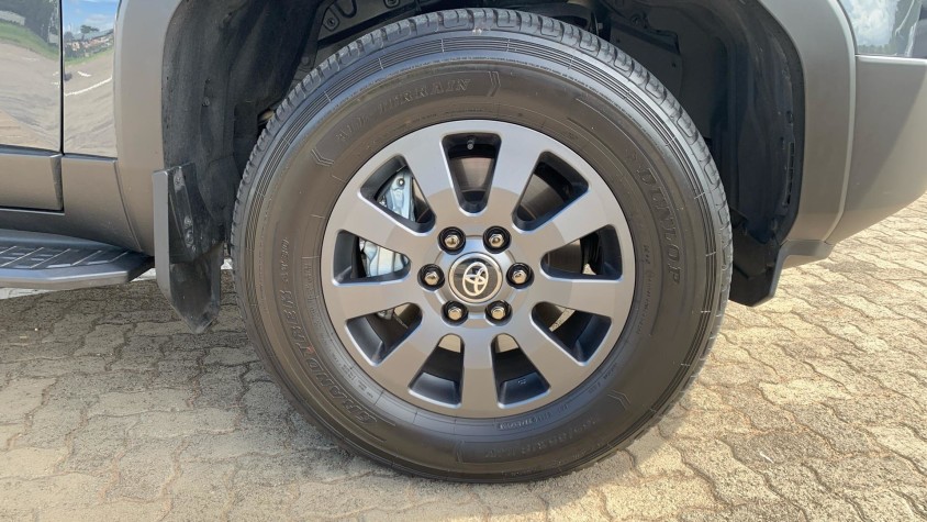 2025 TOYOTA PRADO VX-R 2.8GD