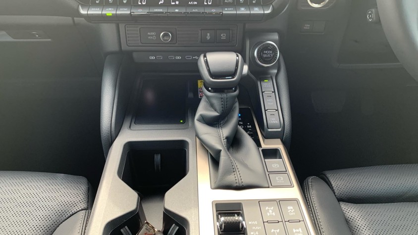 2025 TOYOTA PRADO VX-R 2.8GD