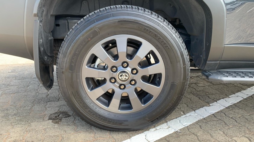 2025 TOYOTA PRADO VX-R 2.8GD