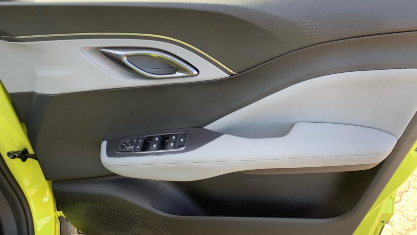 2025 BYD DOLPHIN SURF DYNAMIC