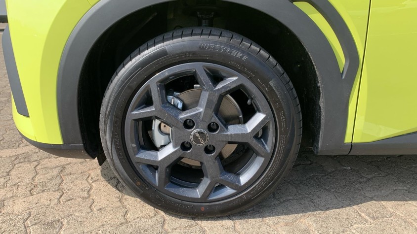 2025 BYD DOLPHIN SURF DYNAMIC