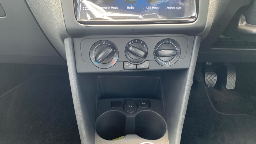 2026 VOLKSWAGEN POLO VIVO 1.4 LIFE (5DR)