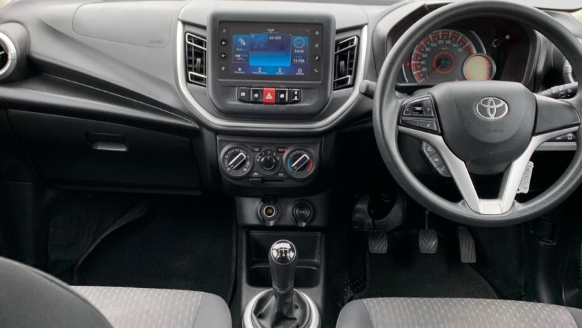 2023 TOYOTA VITZ 1.0 XR