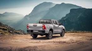 TOYOTA HILUX 2.8 GD-6 RAIDER 4X4 AT