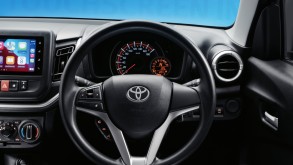 TOYOTA VITZ 1.0 XR