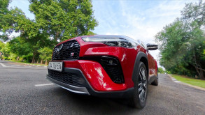 TOYOTA COROLLA CROSS 1.8 HYBRID GR-S CVT