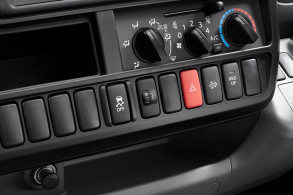 HINO 200 310 (FH2) 4X2