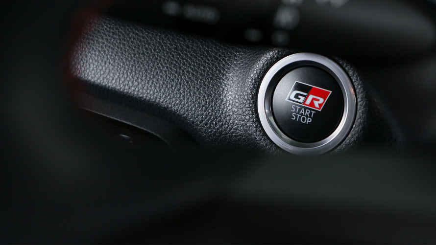 TOYOTA GR YARIS RALLY 1.6T AT