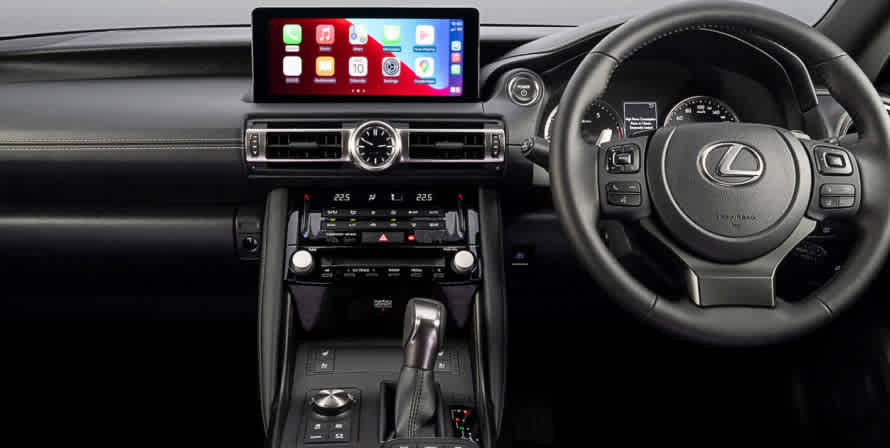 LEXUS IS 300h F-SPORT BLACK EDITION