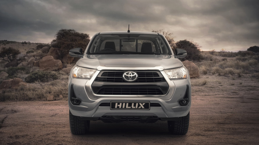 TOYOTA HILUX 2.4 GD-6 RB RAIDER AT