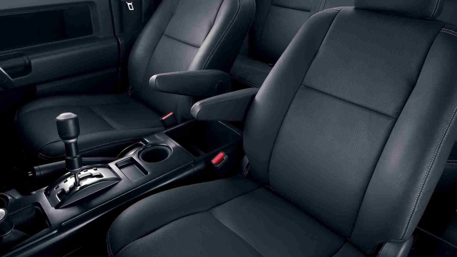 TOYOTA FJ 4.0 V6 CRUISER