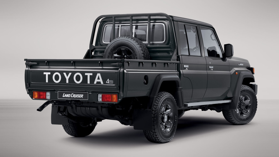 TOYOTA LAND CRUISER 79 2.8 GD-6 AT