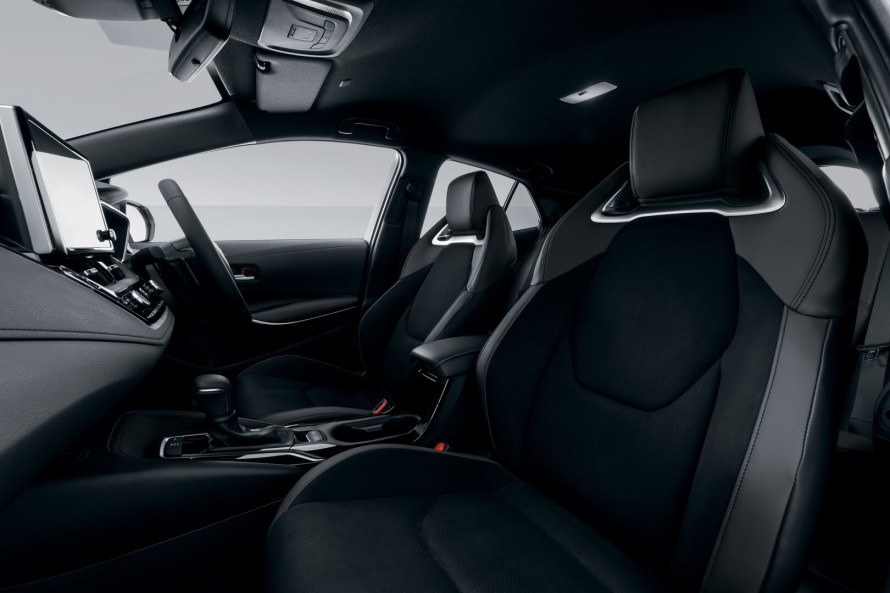 TOYOTA COROLLA HB 1.8 XR CVT HEV