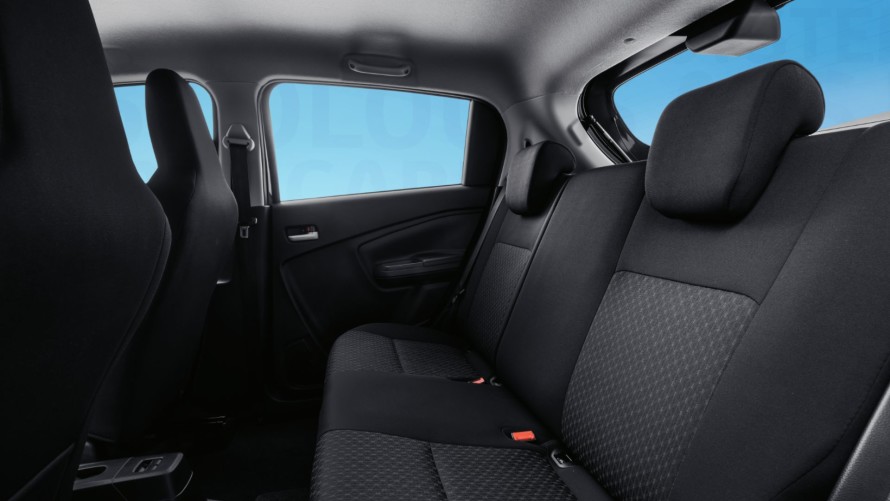 TOYOTA VITZ 1.0 XR AMT