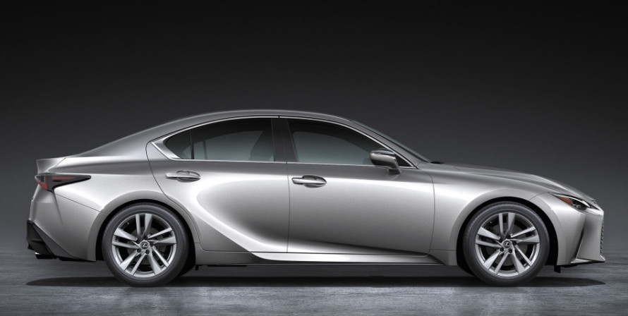 LEXUS IS 300H SE