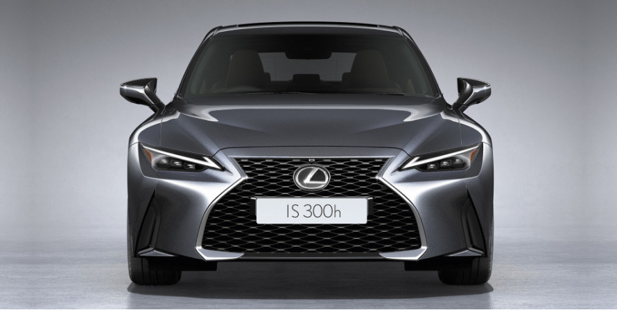 LEXUS IS 300H SE