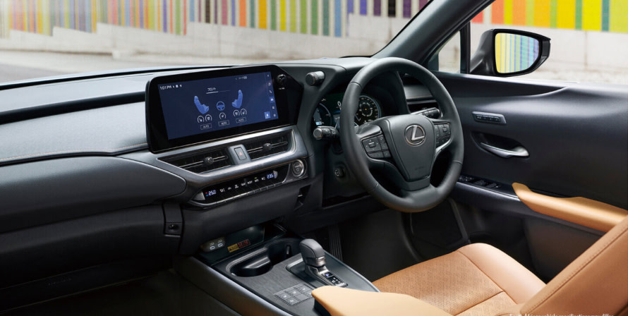 LEXUS UX 300h EX