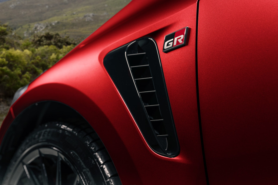 TOYOTA GR COROLLA 1.6T CIRCUIT (5DR)