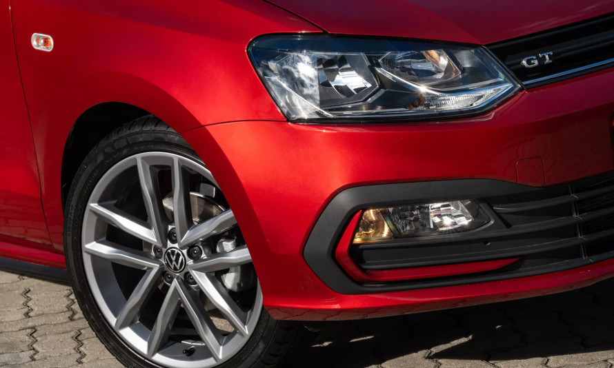 VOLKSWAGEN POLO VIVO 1.4 (5DR)