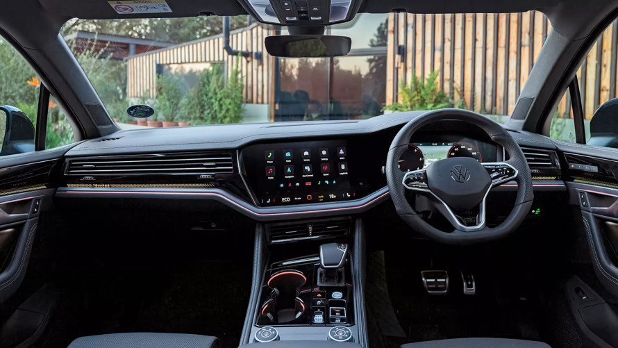 VOLKSWAGEN TOUAREG 3.0 TDI V6 ELEGANCE