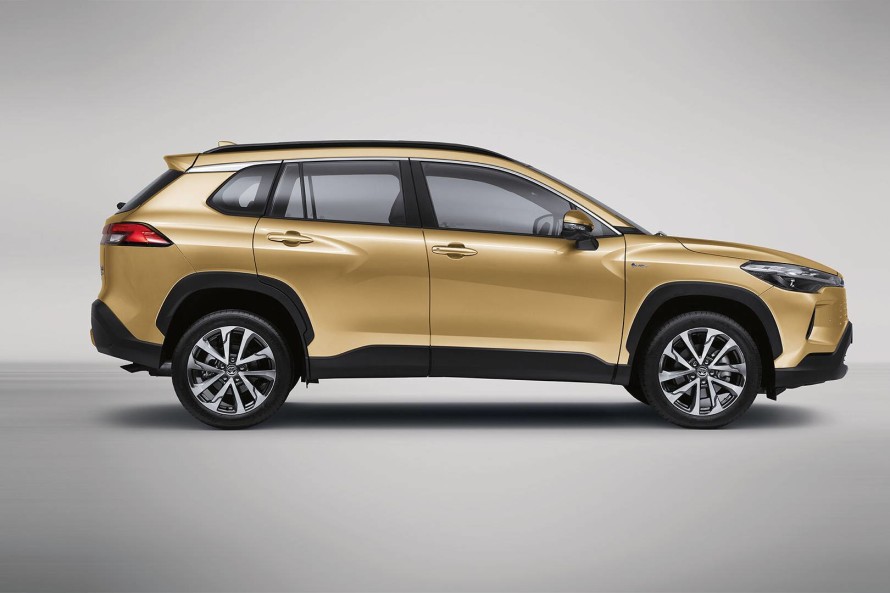 New Toyota Corolla Cross 1.8 Xi Cvt for Sale | Halfway Toyota Ngami