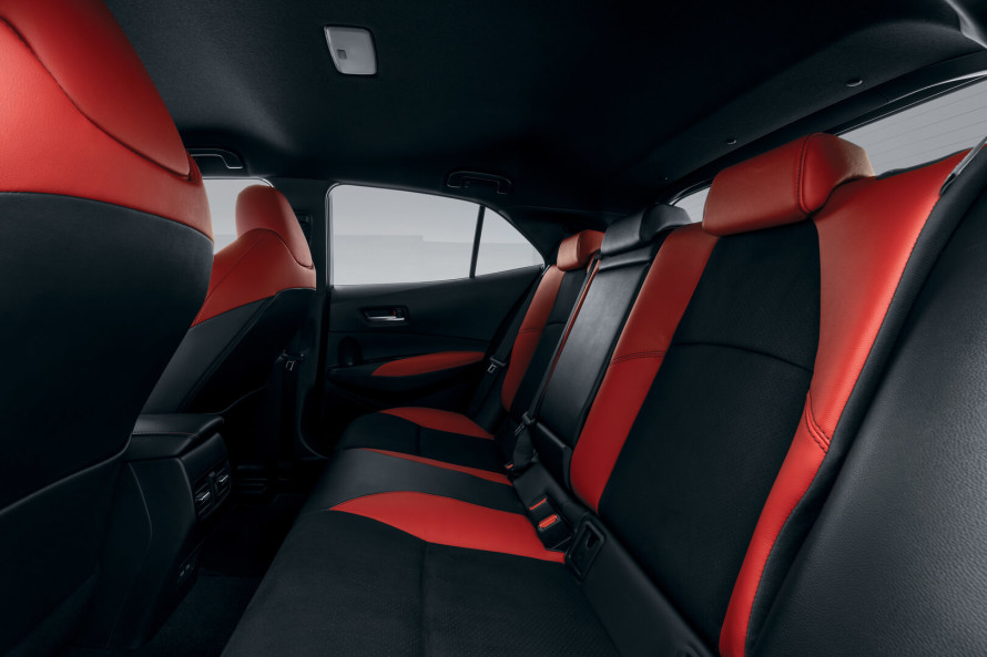 TOYOTA COROLLA 1.2T XS (5DR)