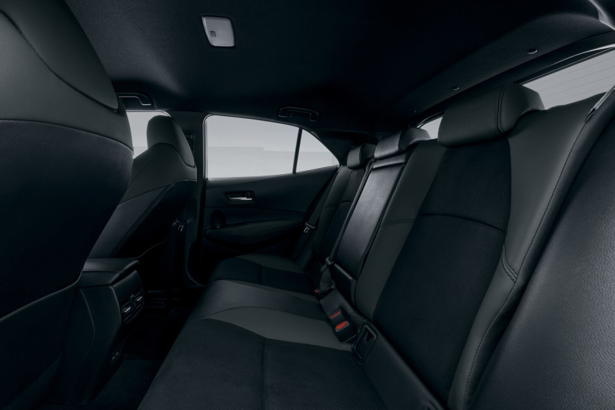 TOYOTA COROLLA 1.2T XS (5DR)